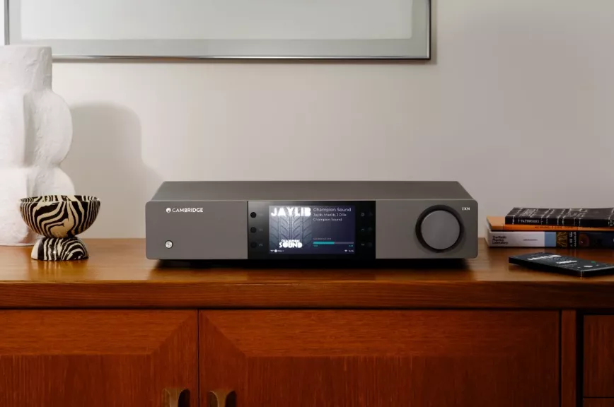 2_wirelessly_stream_a_world_of_music.webp