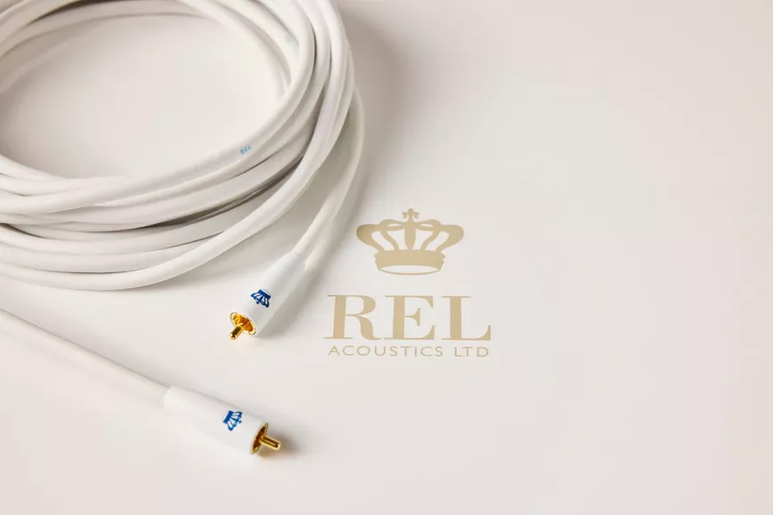 cable_white_30_8eb6b4d4_6dee_417f_8185_90fa14bcd5b4.webp