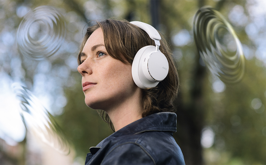 akg_n9_white_lifestyle_image_sound.png