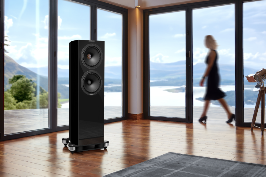 fyne_audio_f703sp_lifestyle.png