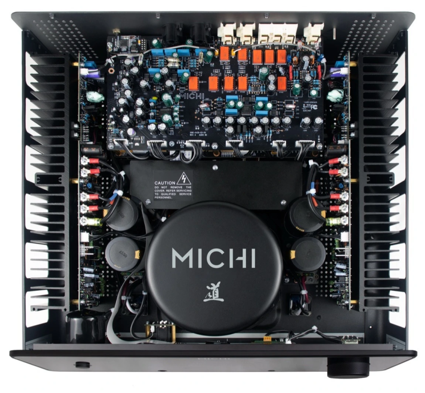 9_3955_michi_prestige_x430_inside_grande.png