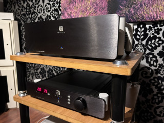 Moon P5.3 RS Försteg med W-3 Slutsteg Begagnade hos Hifi-Punkten.se