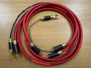 True Colours Industries (TCI) Viper Armlead hos Hifi-Punkten.se