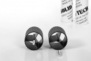 Solid Tech Radius Cornerpillars hos Hifi-Punkten.se